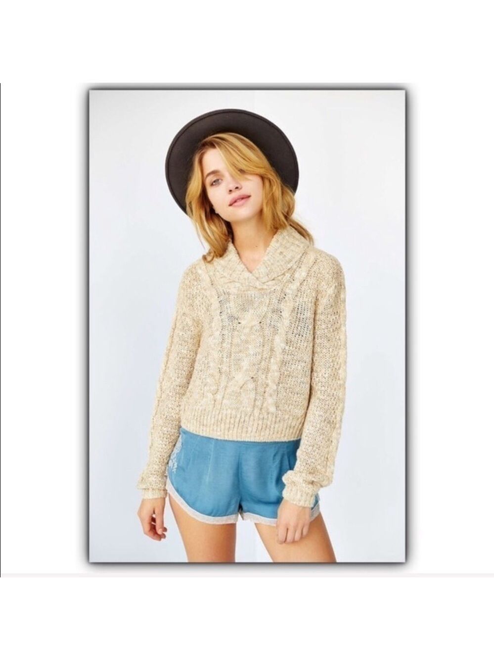 URBAN Outfitters BDG chunky fisherman’s cabled sweater size large